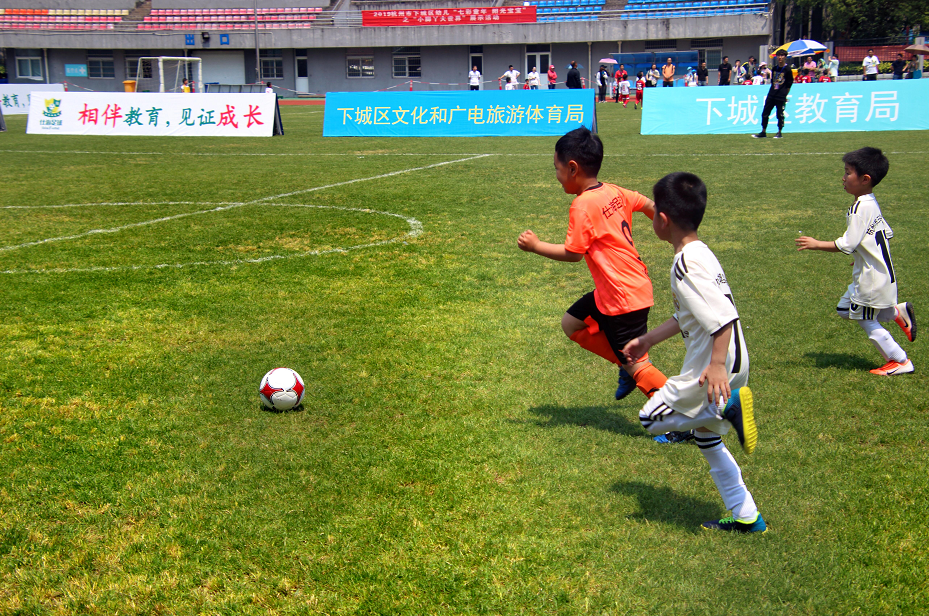 靠阿根廷前 靠阿根廷前