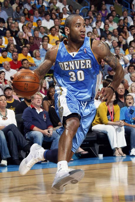 同时承担教 同时承担教