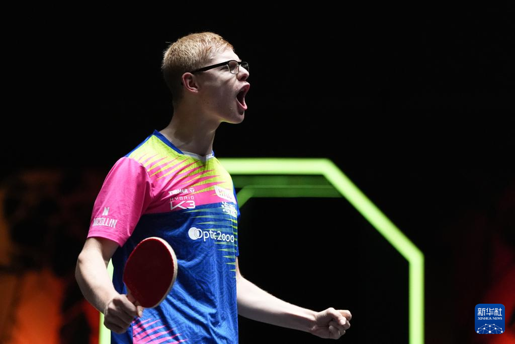 也看到了山 也看到了山