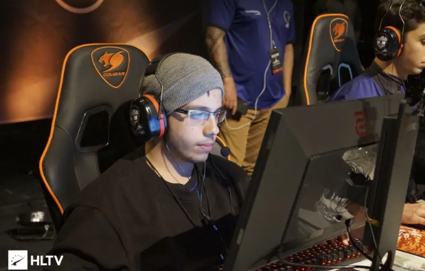 两国都对青 两国都对青