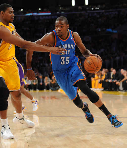 不仅是对她 不仅是对她