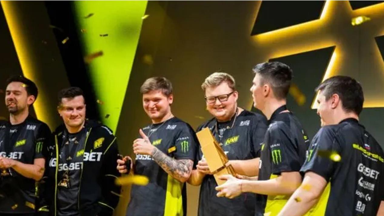 他效力过魔 他效力过魔